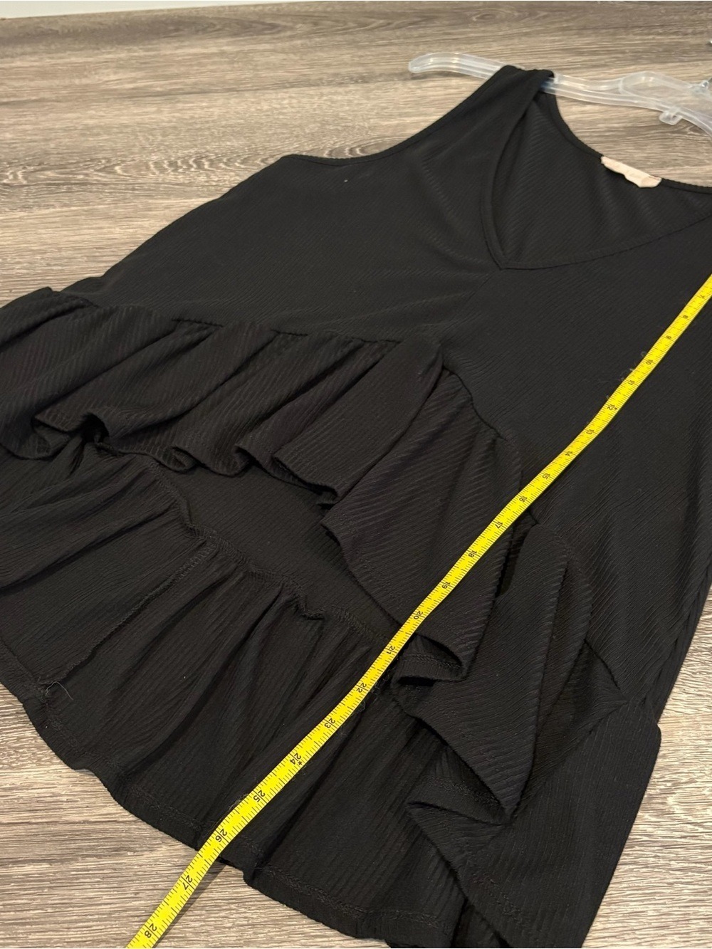Altar'd State Black Ribbed V-Neck High-Low Ruffle Tank Top Size M - Picture 5 of 6